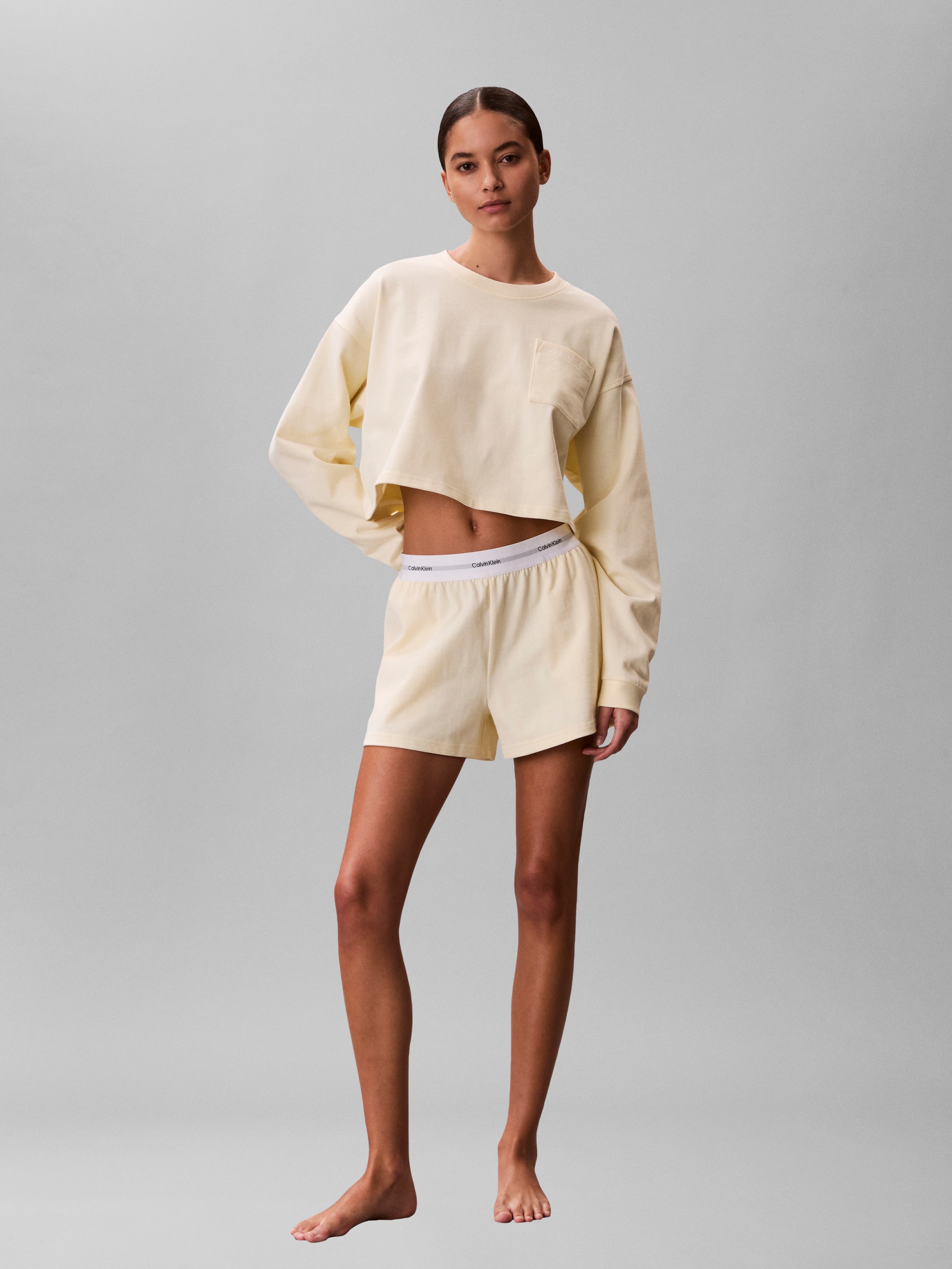 Calvin Klein Cropped Sweatshirt